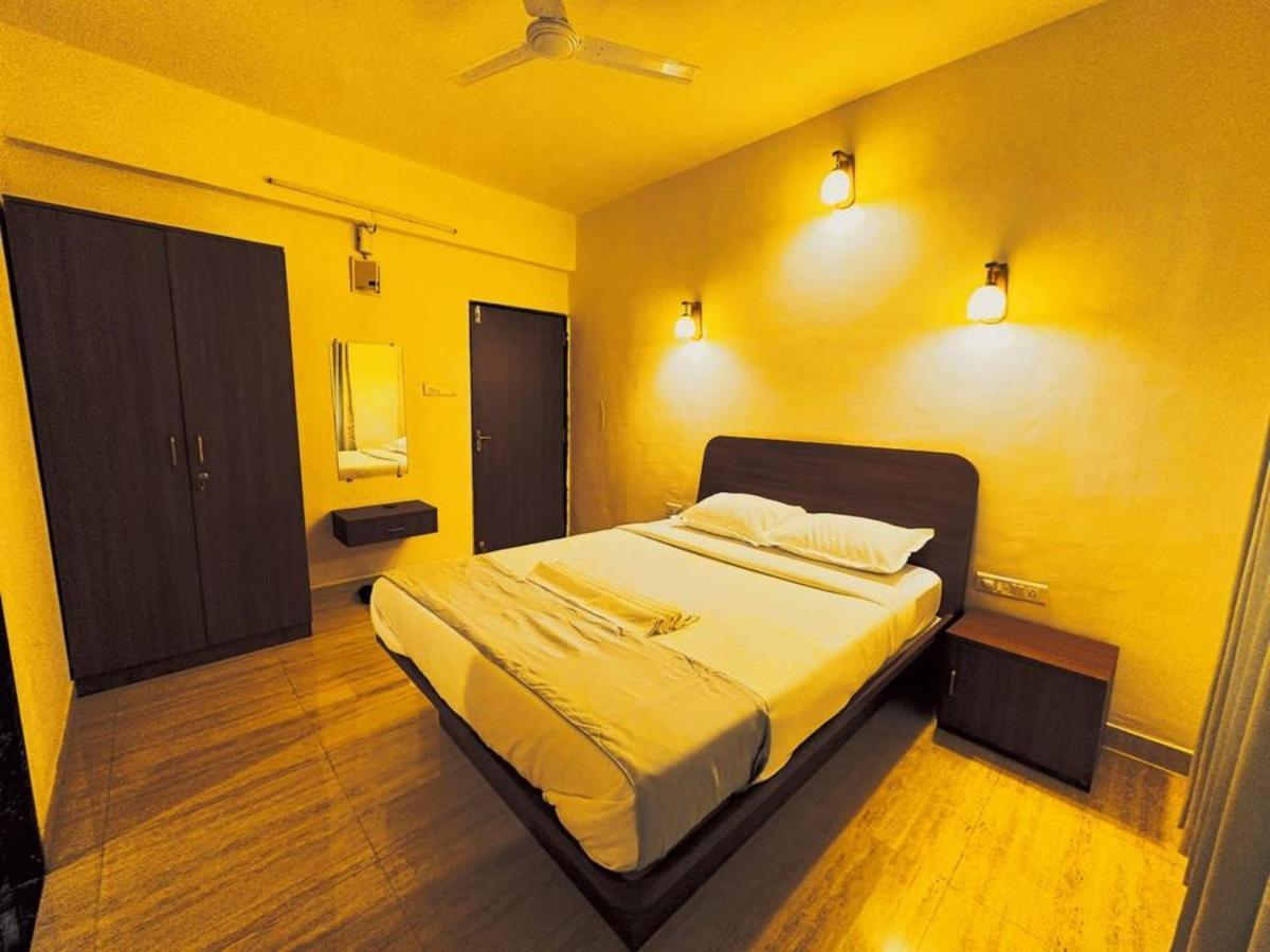 Hotel Sandesh Palace โลนาวาลา ภายนอก รูปภาพ